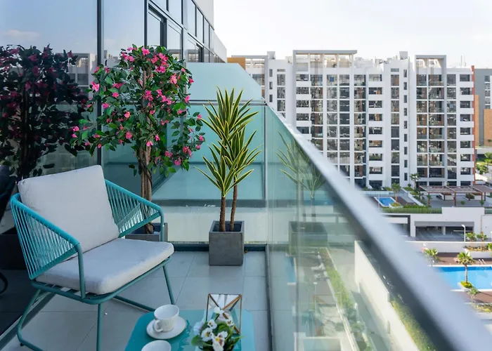 Studio Next Dubai Mall With Pool
